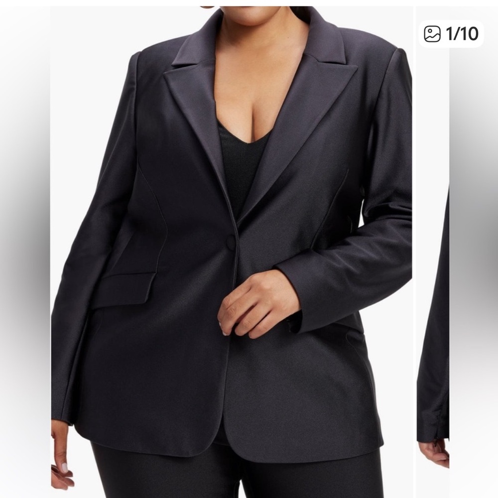 Good American Compression Blazer